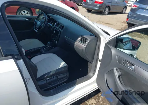 2016 Volkswagen Jetta 1.8T Sport из США, поврежденный, VIN 3VWD17AJ6GM367603